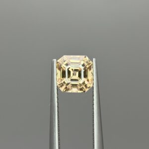 Champagne Zircon 2.62 ct