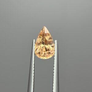 Champange Zircon 2.43 ct