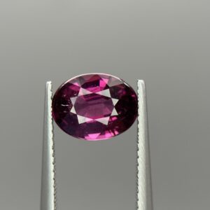 Rhodolite 2.92 ct